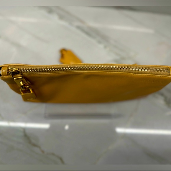 Low start-💎Prada Milano Leather Vintage Lock & Key Clutch with COA - Picture 5 of 13